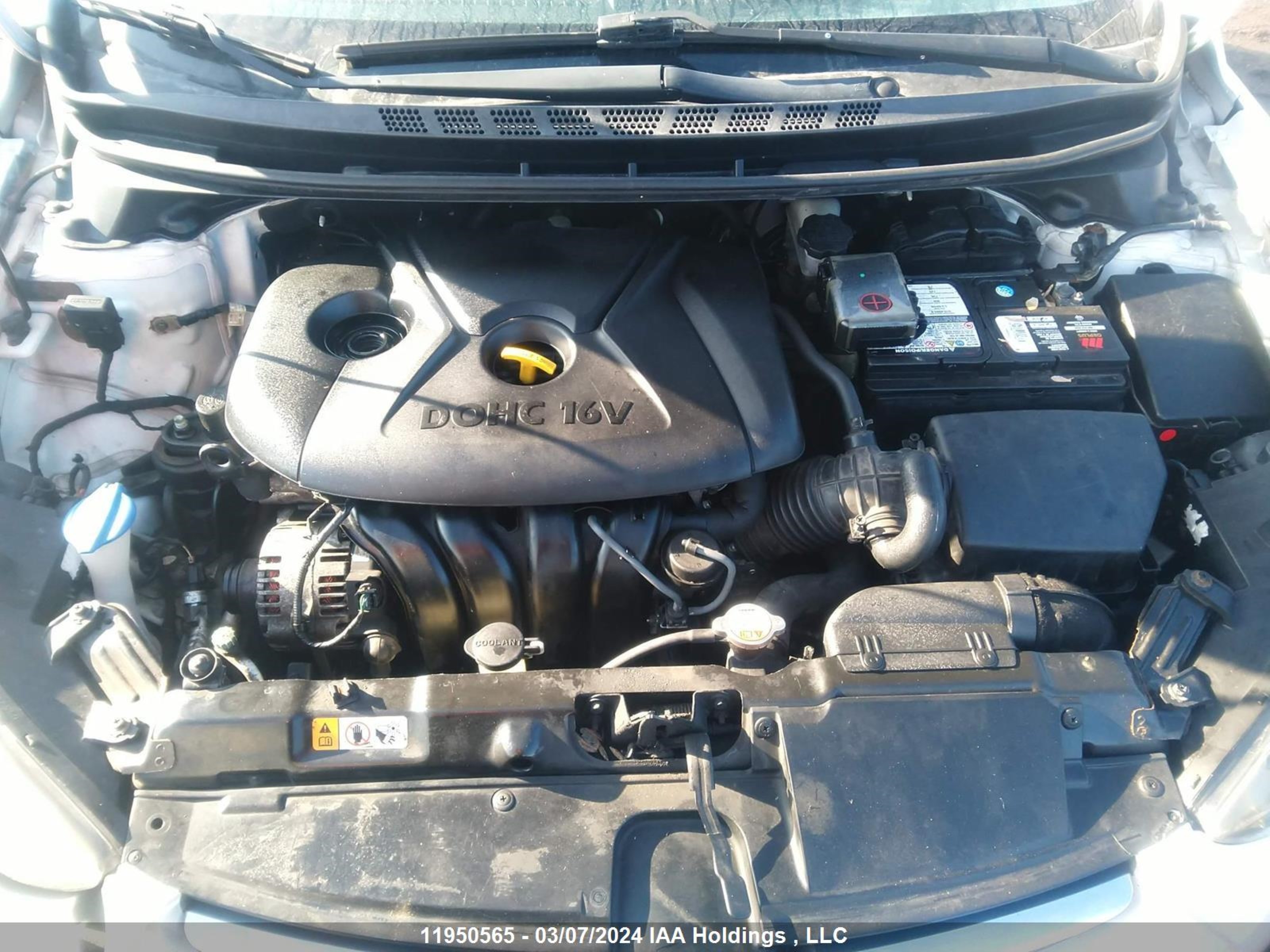 Photo 9 VIN: 5NPDH4AE4EH478802 - HYUNDAI ELANTRA 