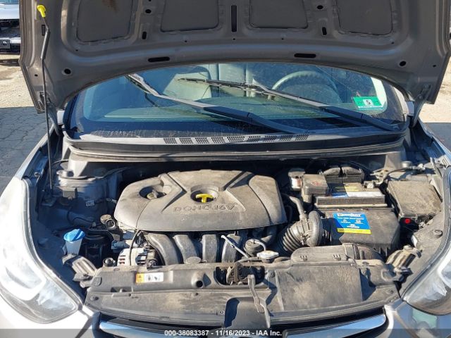 Photo 9 VIN: 5NPDH4AE4EH525715 - HYUNDAI ELANTRA 