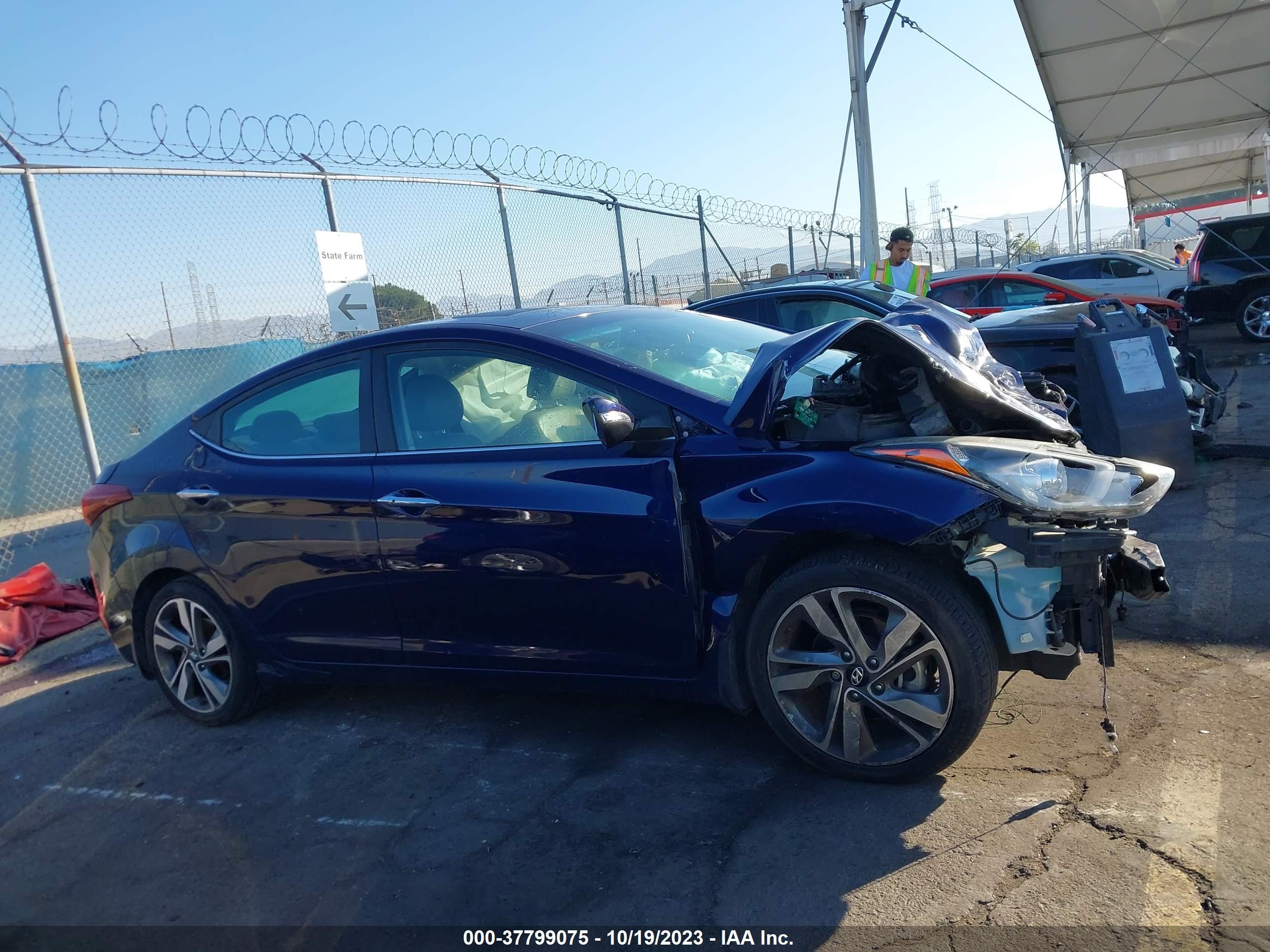 Photo 13 VIN: 5NPDH4AE4EH530798 - HYUNDAI ELANTRA 