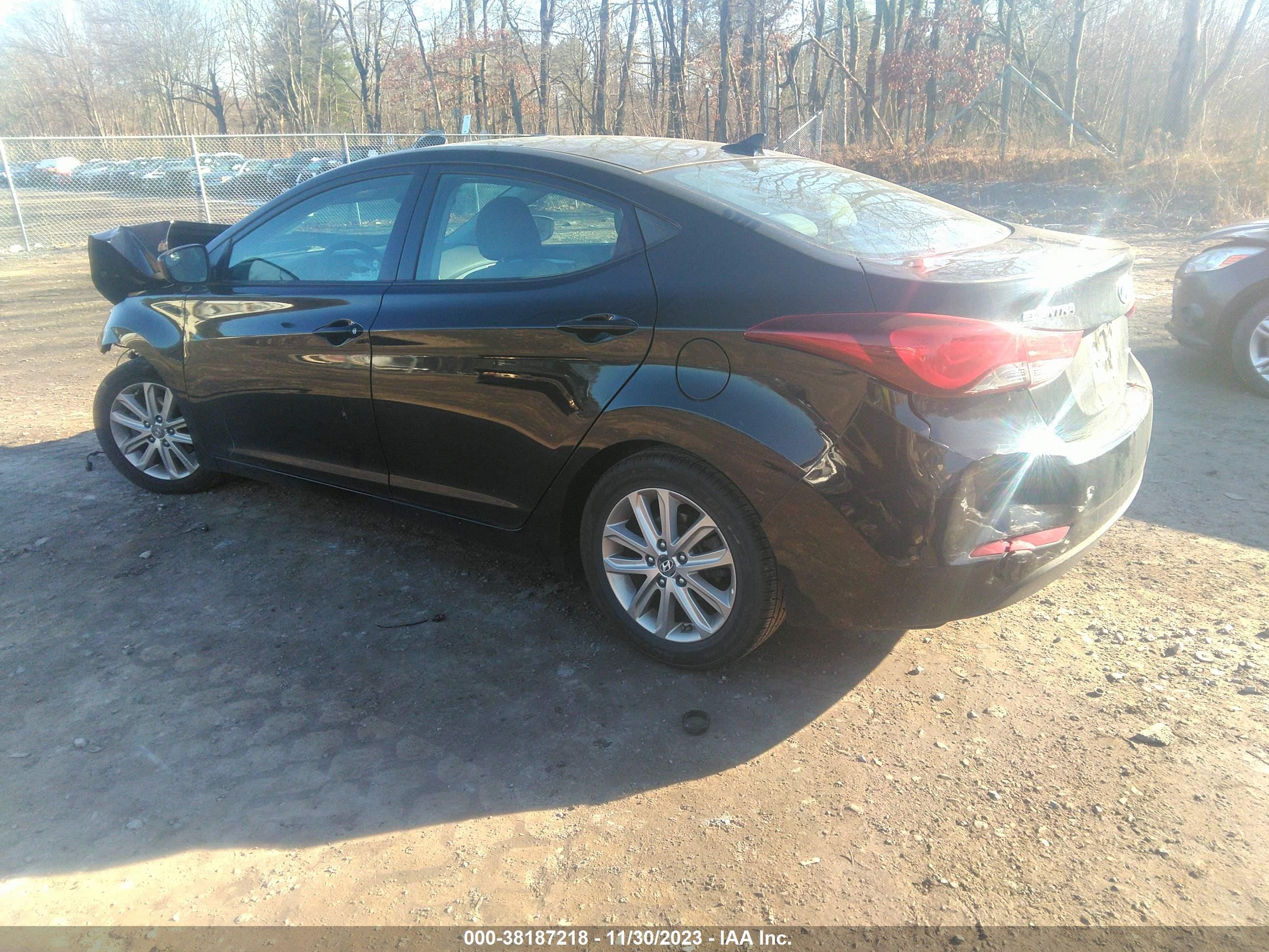 Photo 2 VIN: 5NPDH4AE4EH542353 - HYUNDAI ELANTRA 