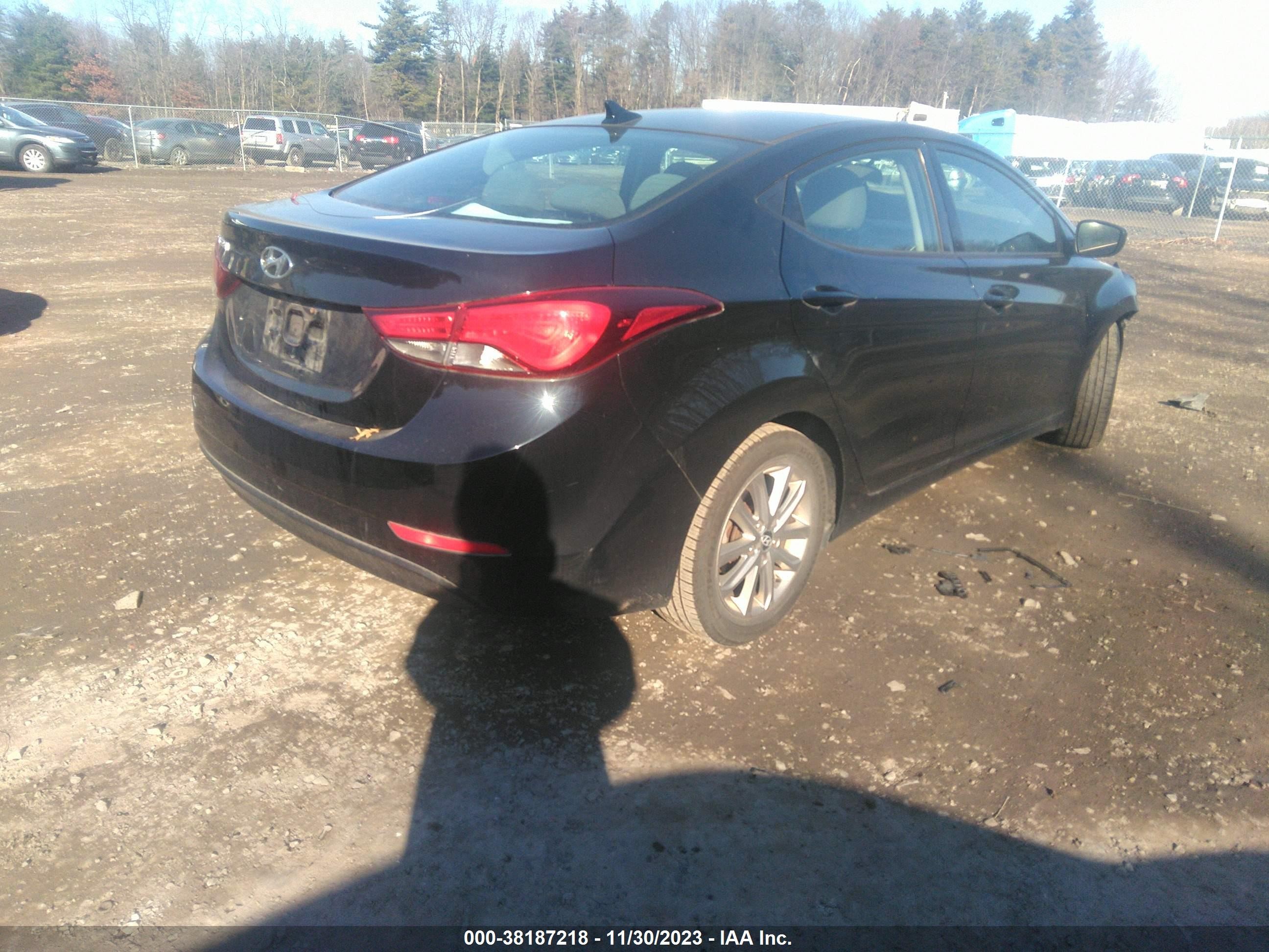 Photo 3 VIN: 5NPDH4AE4EH542353 - HYUNDAI ELANTRA 