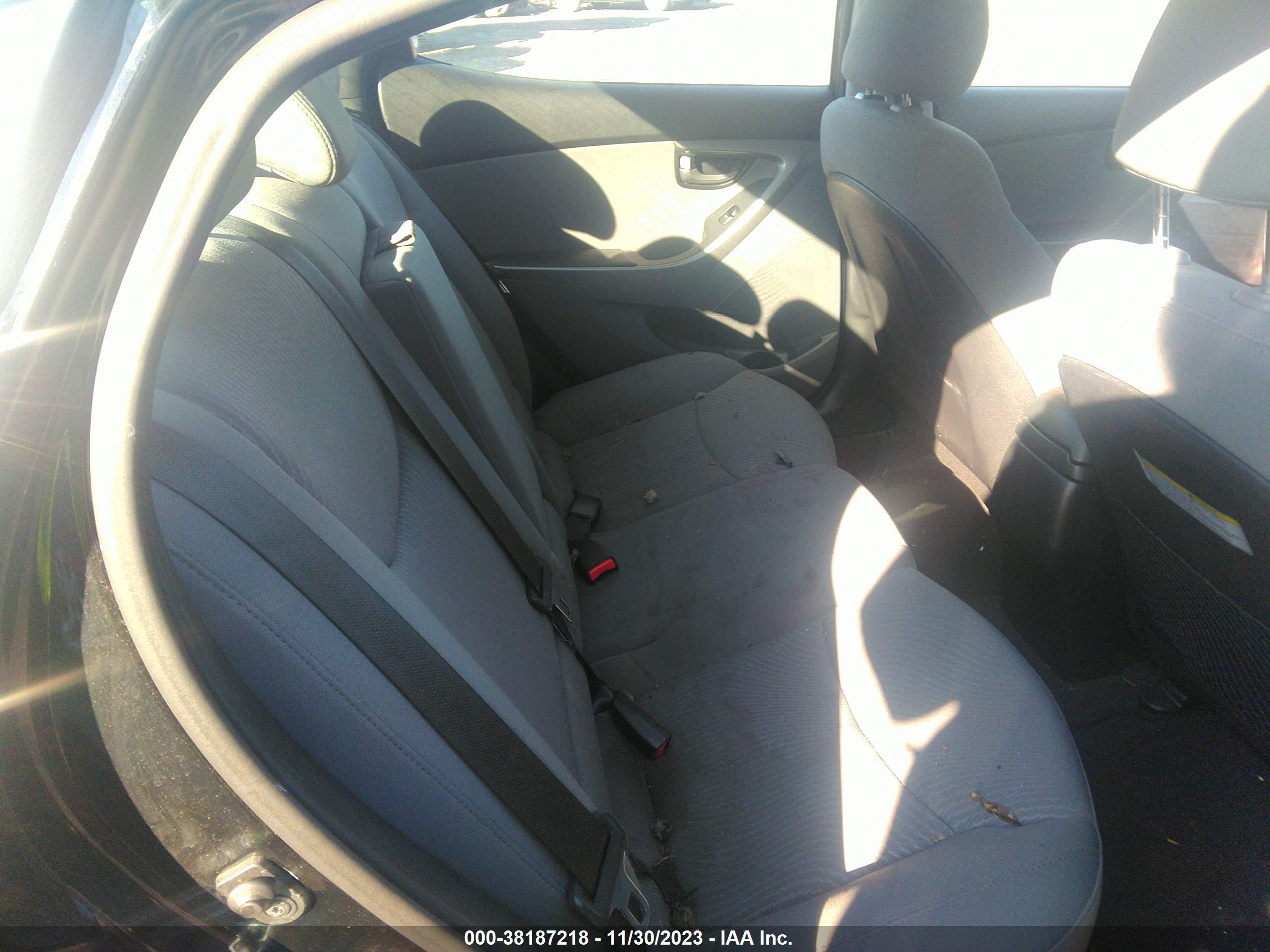 Photo 7 VIN: 5NPDH4AE4EH542353 - HYUNDAI ELANTRA 