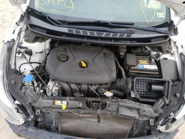 Photo 6 VIN: 5NPDH4AE4FH550616 - HYUNDAI ELANTRA SE 