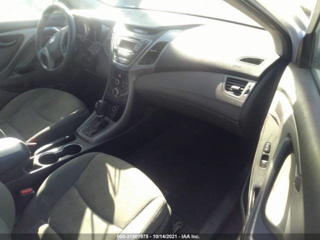 Photo 4 VIN: 5NPDH4AE4FH552897 - HYUNDAI ELANTRA 