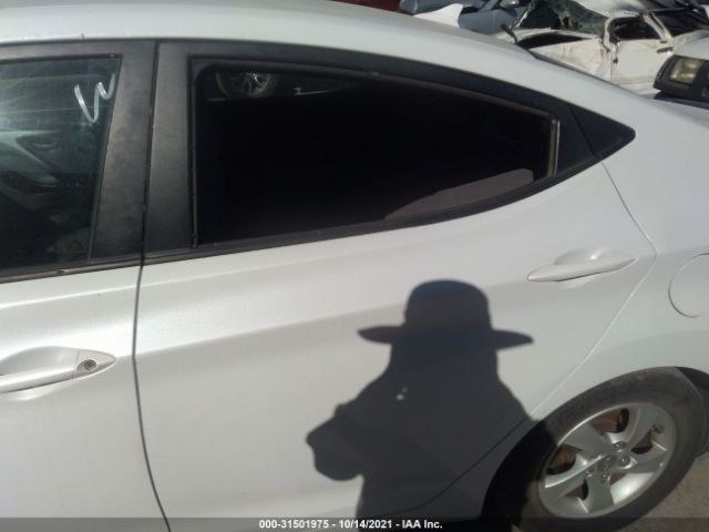 Photo 5 VIN: 5NPDH4AE4FH552897 - HYUNDAI ELANTRA 