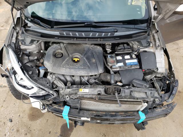 Photo 6 VIN: 5NPDH4AE4FH556366 - HYUNDAI ELANTRA SE 