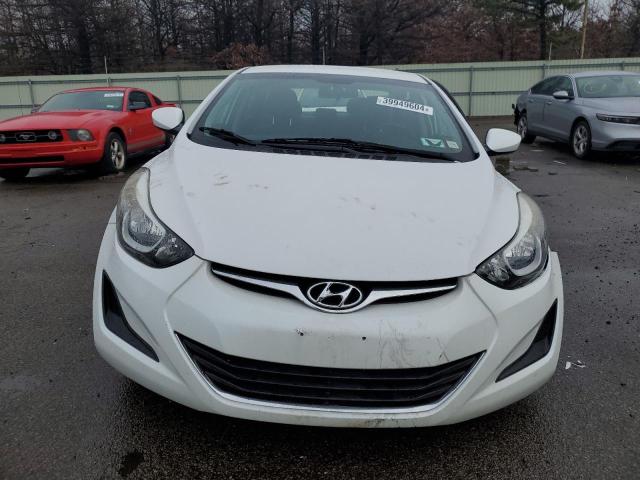 Photo 4 VIN: 5NPDH4AE4FH556920 - HYUNDAI ELANTRA 