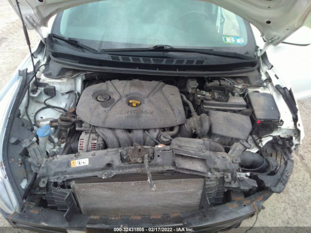 Photo 9 VIN: 5NPDH4AE4FH561051 - HYUNDAI ELANTRA 