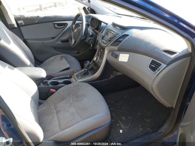 Photo 4 VIN: 5NPDH4AE4FH569697 - HYUNDAI ELANTRA 