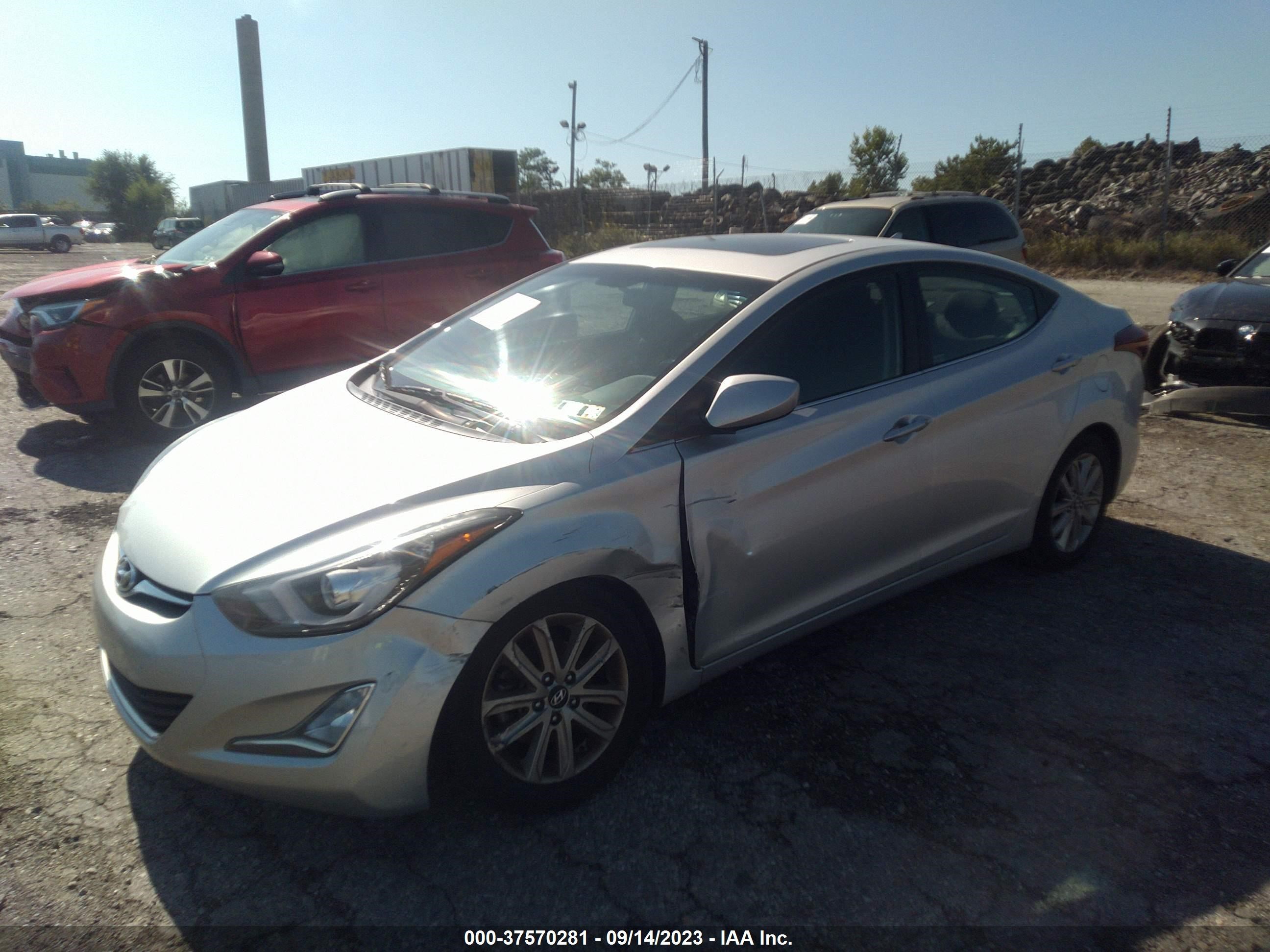 Photo 1 VIN: 5NPDH4AE4FH571403 - HYUNDAI ELANTRA 