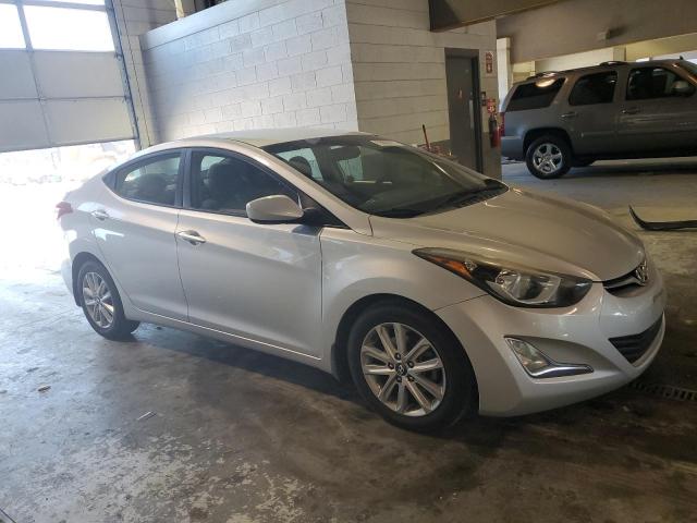 Photo 3 VIN: 5NPDH4AE4FH572504 - HYUNDAI ELANTRA SE 