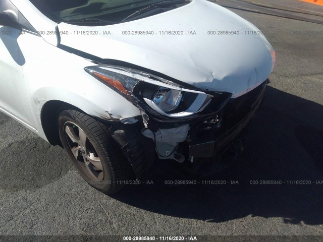 Photo 5 VIN: 5NPDH4AE4FH573393 - HYUNDAI ELANTRA 