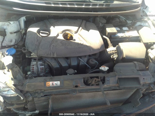 Photo 9 VIN: 5NPDH4AE4FH573393 - HYUNDAI ELANTRA 