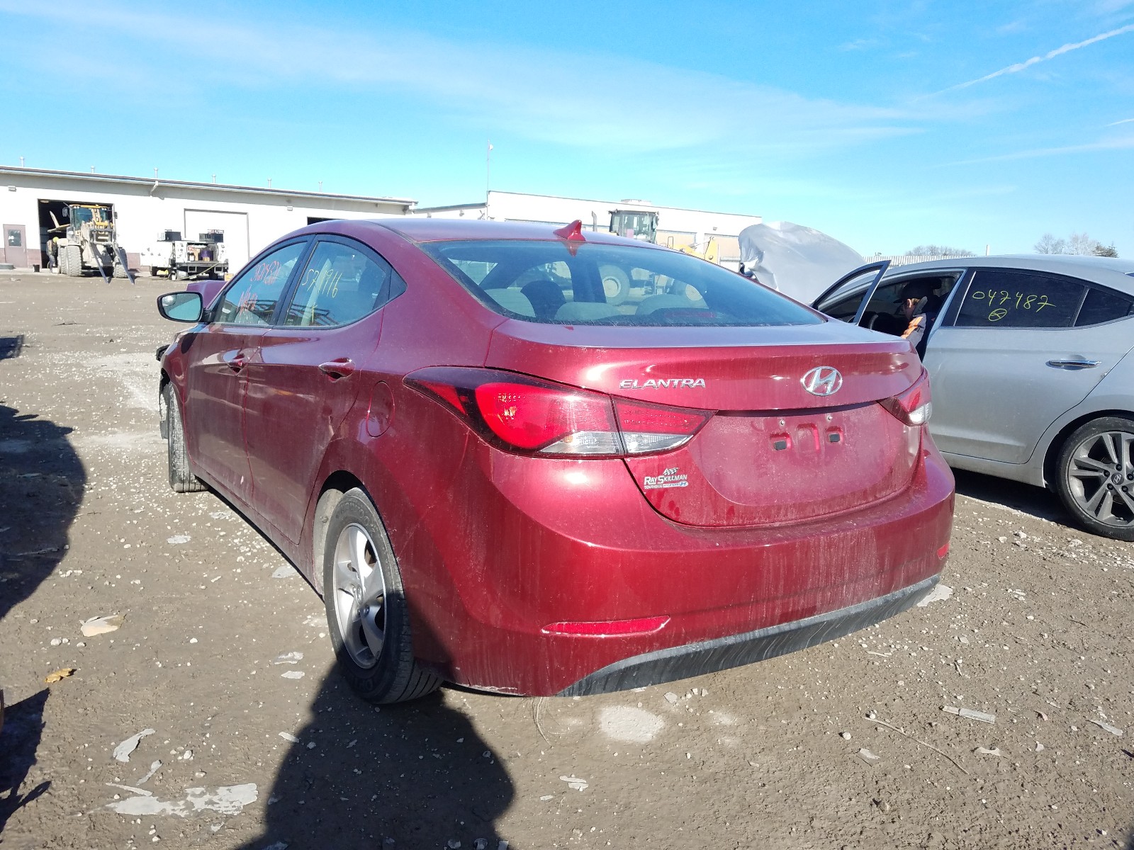 Photo 2 VIN: 5NPDH4AE4FH574916 - HYUNDAI ELANTRA SE 