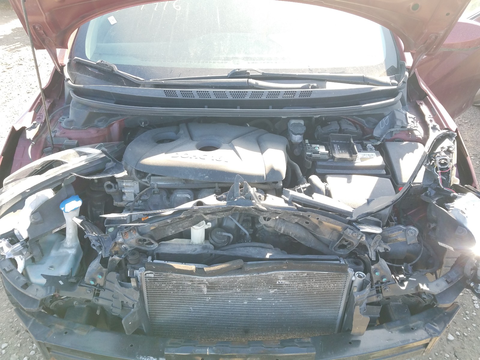 Photo 6 VIN: 5NPDH4AE4FH574916 - HYUNDAI ELANTRA SE 