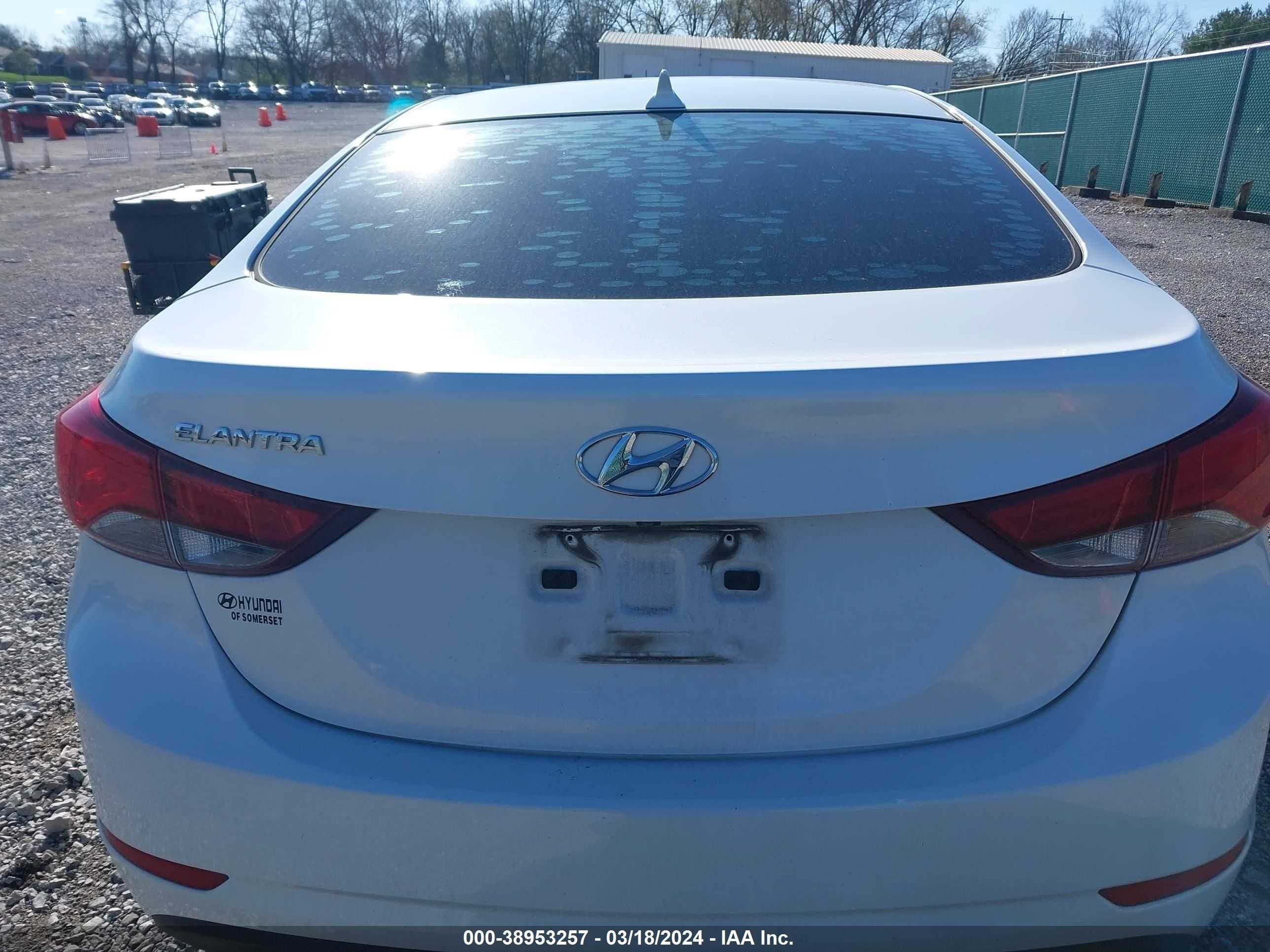 Photo 12 VIN: 5NPDH4AE4FH585057 - HYUNDAI ELANTRA 