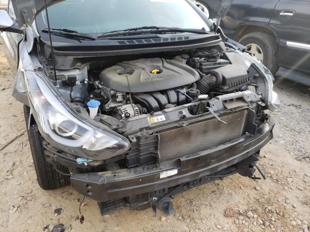 Photo 8 VIN: 5NPDH4AE4FH589674 - HYUNDAI ELANTRA SE 