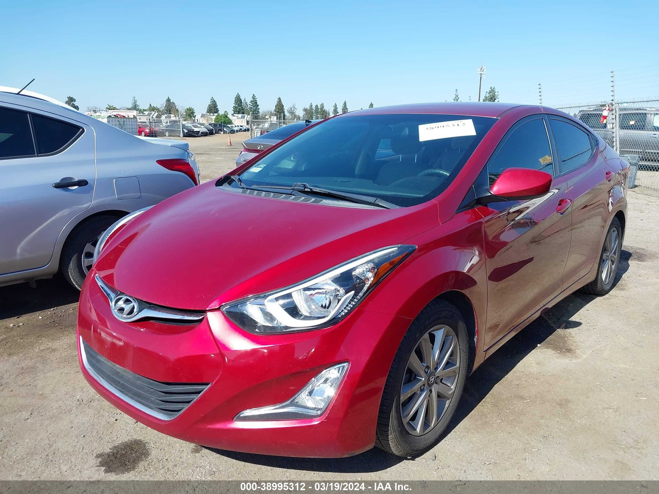 Photo 1 VIN: 5NPDH4AE4FH592008 - HYUNDAI ELANTRA 