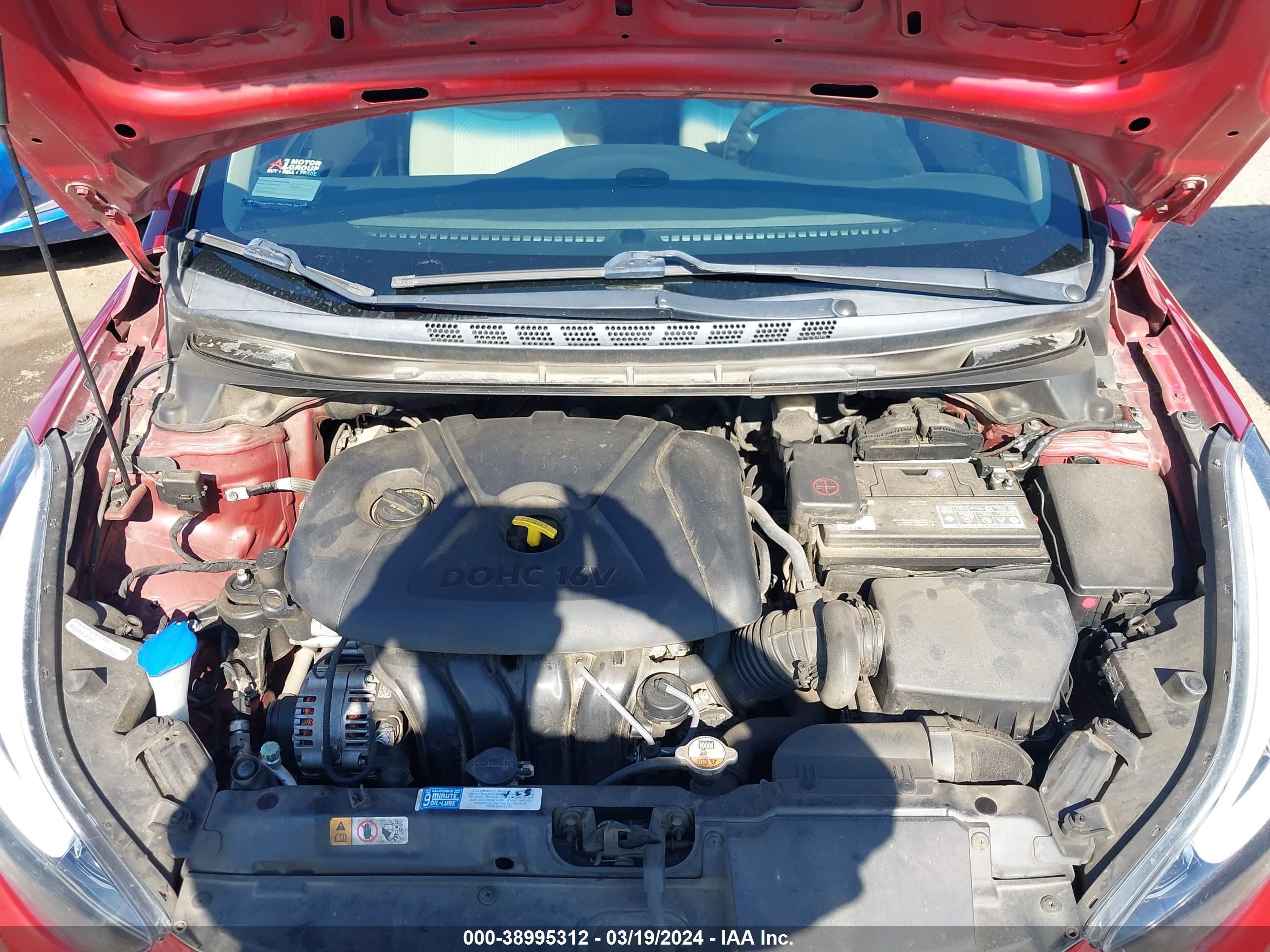 Photo 9 VIN: 5NPDH4AE4FH592008 - HYUNDAI ELANTRA 