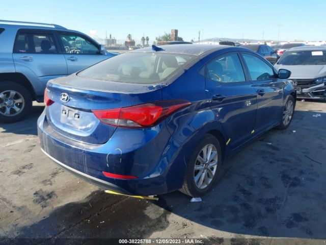 Photo 3 VIN: 5NPDH4AE4FH599654 - HYUNDAI ELANTRA 