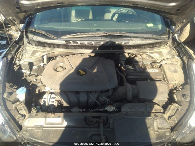 Photo 9 VIN: 5NPDH4AE4FH619546 - HYUNDAI ELANTRA 