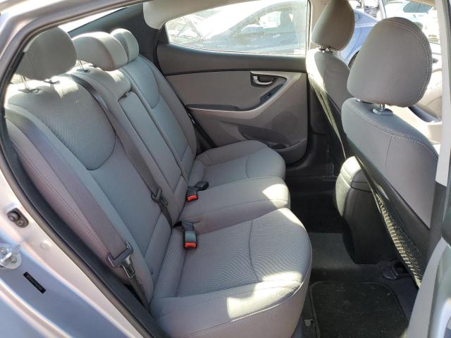 Photo 9 VIN: 5NPDH4AE4FH622401 - HYUNDAI ELANTRA SE 