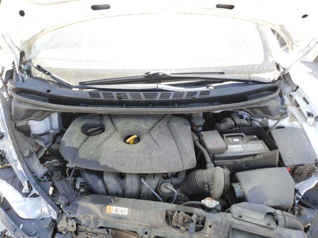 Photo 6 VIN: 5NPDH4AE4FH630322 - HYUNDAI ELANTRA SE 