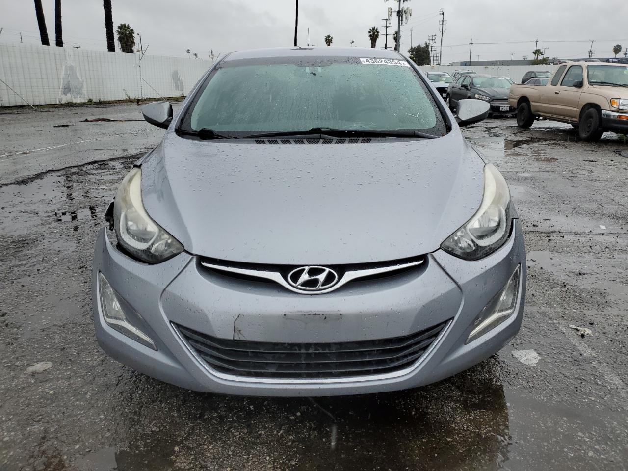 Photo 4 VIN: 5NPDH4AE4FH636430 - HYUNDAI ELANTRA 