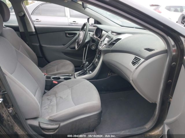 Photo 4 VIN: 5NPDH4AE4FH637870 - HYUNDAI ELANTRA 