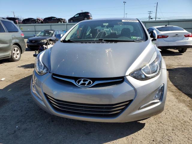 Photo 4 VIN: 5NPDH4AE4FH638582 - HYUNDAI ELANTRA SE 