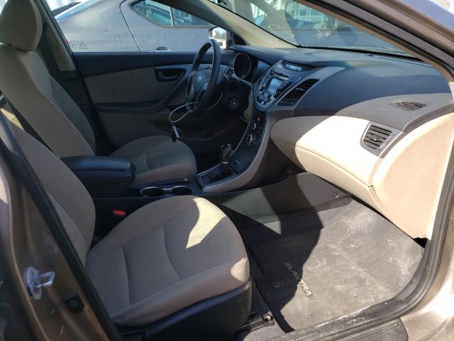 Photo 4 VIN: 5NPDH4AE4FH641577 - HYUNDAI ELANTRA SE 