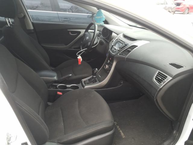 Photo 4 VIN: 5NPDH4AE4GH668277 - HYUNDAI ELANTRA SE 