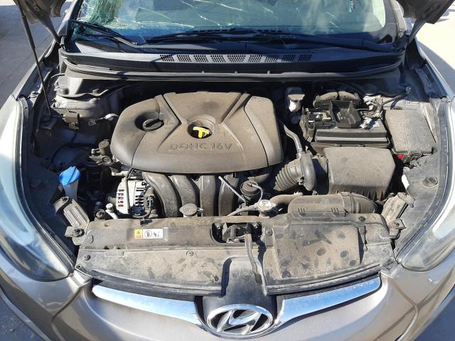 Photo 6 VIN: 5NPDH4AE4GH670563 - HYUNDAI ELANTRA 