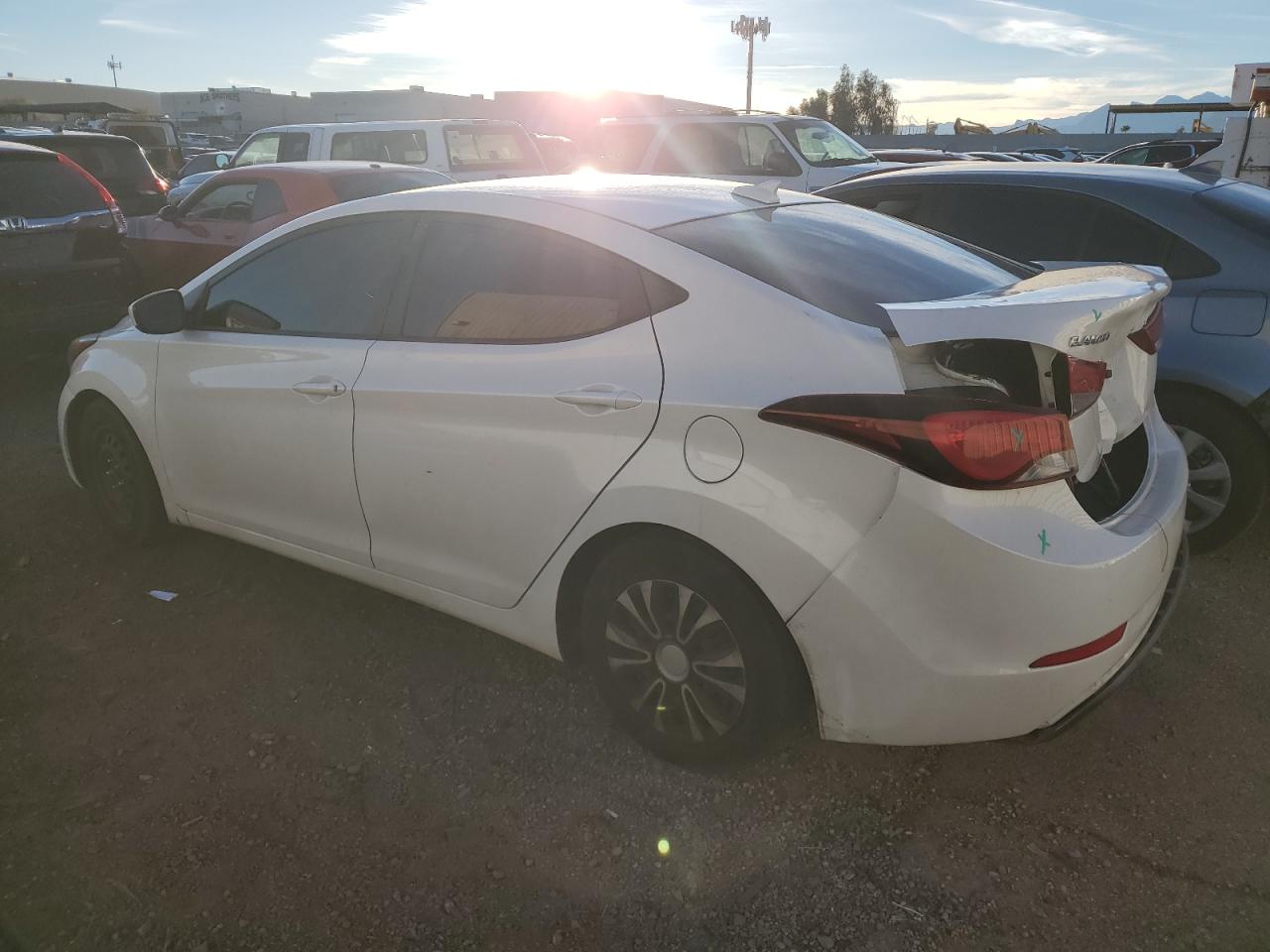 Photo 1 VIN: 5NPDH4AE4GH678839 - HYUNDAI ELANTRA 