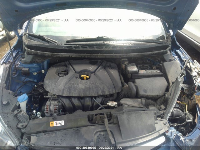 Photo 9 VIN: 5NPDH4AE4GH684043 - HYUNDAI ELANTRA 