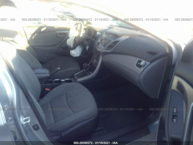 Photo 4 VIN: 5NPDH4AE4GH688027 - HYUNDAI ELANTRA 