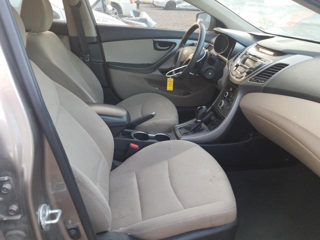 Photo 4 VIN: 5NPDH4AE4GH692689 - HYUNDAI ELANTRA SE 