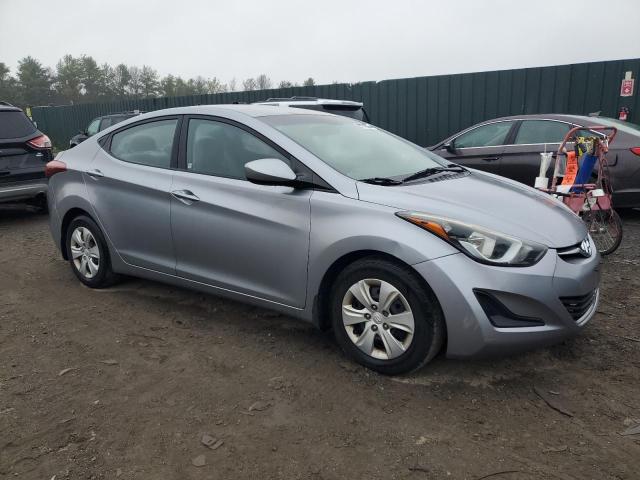 Photo 3 VIN: 5NPDH4AE4GH694491 - HYUNDAI ELANTRA SE 