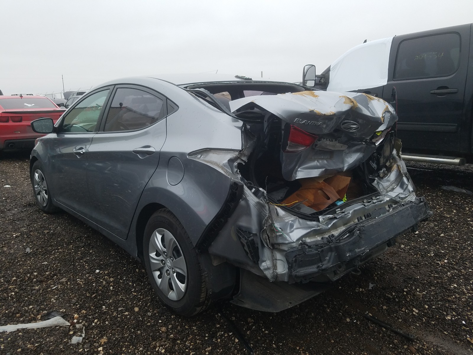 Photo 2 VIN: 5NPDH4AE4GH696869 - HYUNDAI ELANTRA SE 