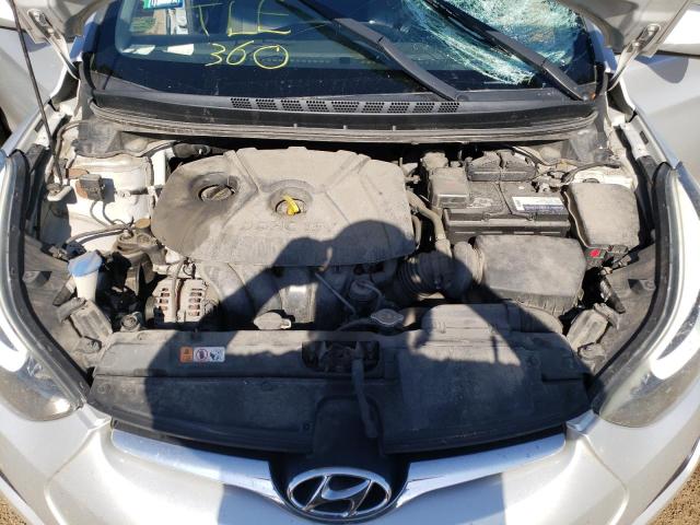 Photo 6 VIN: 5NPDH4AE4GH699688 - HYUNDAI ELANTRA 