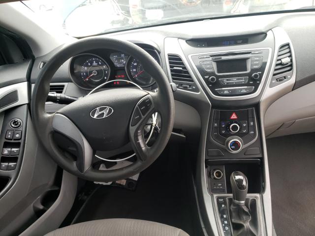 Photo 8 VIN: 5NPDH4AE4GH701083 - HYUNDAI ELANTRA SE 