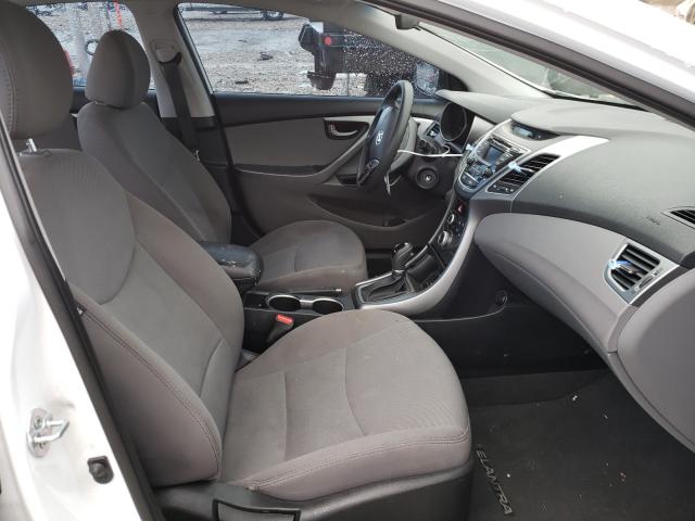 Photo 4 VIN: 5NPDH4AE4GH703240 - HYUNDAI ELANTRA SE 