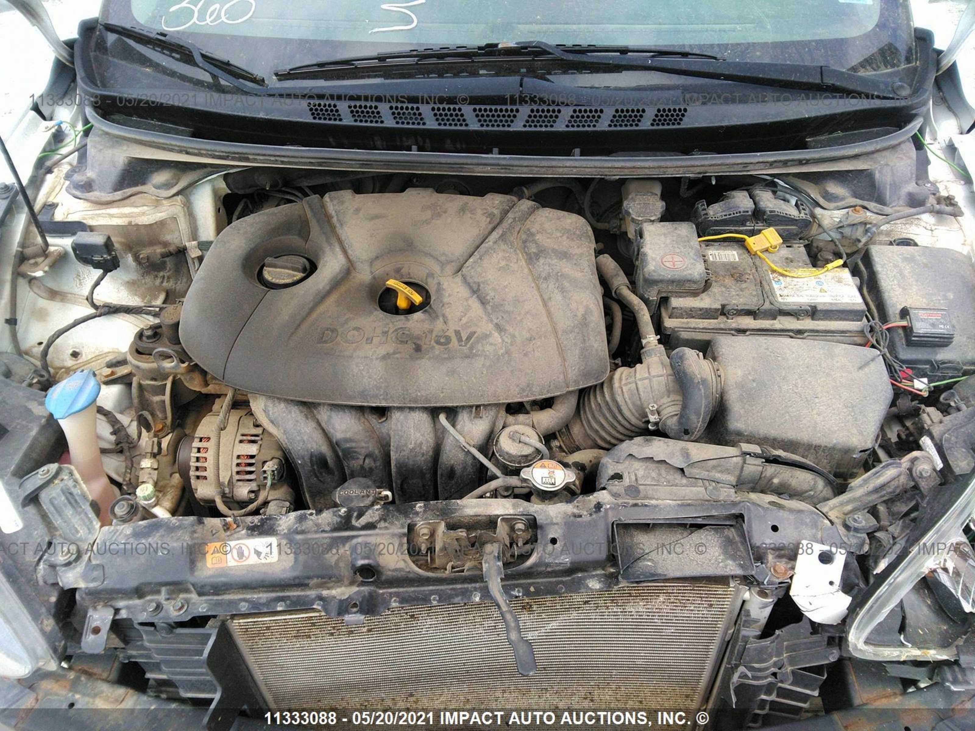 Photo 9 VIN: 5NPDH4AE4GH704713 - HYUNDAI ELANTRA 