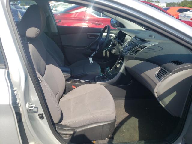 Photo 4 VIN: 5NPDH4AE4GH705358 - HYUNDAI ELANTRA SE 