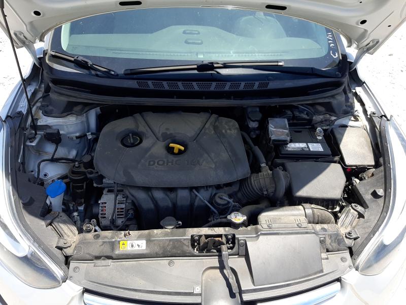 Photo 6 VIN: 5NPDH4AE4GH705358 - HYUNDAI ELANTRA SE 