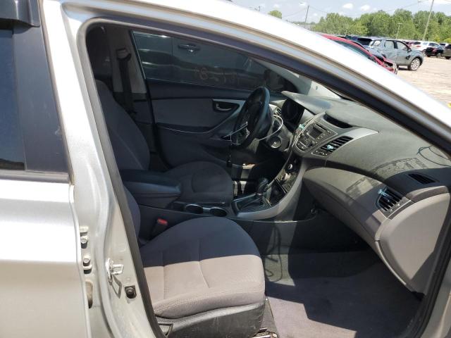 Photo 4 VIN: 5NPDH4AE4GH706252 - HYUNDAI ELANTRA SE 