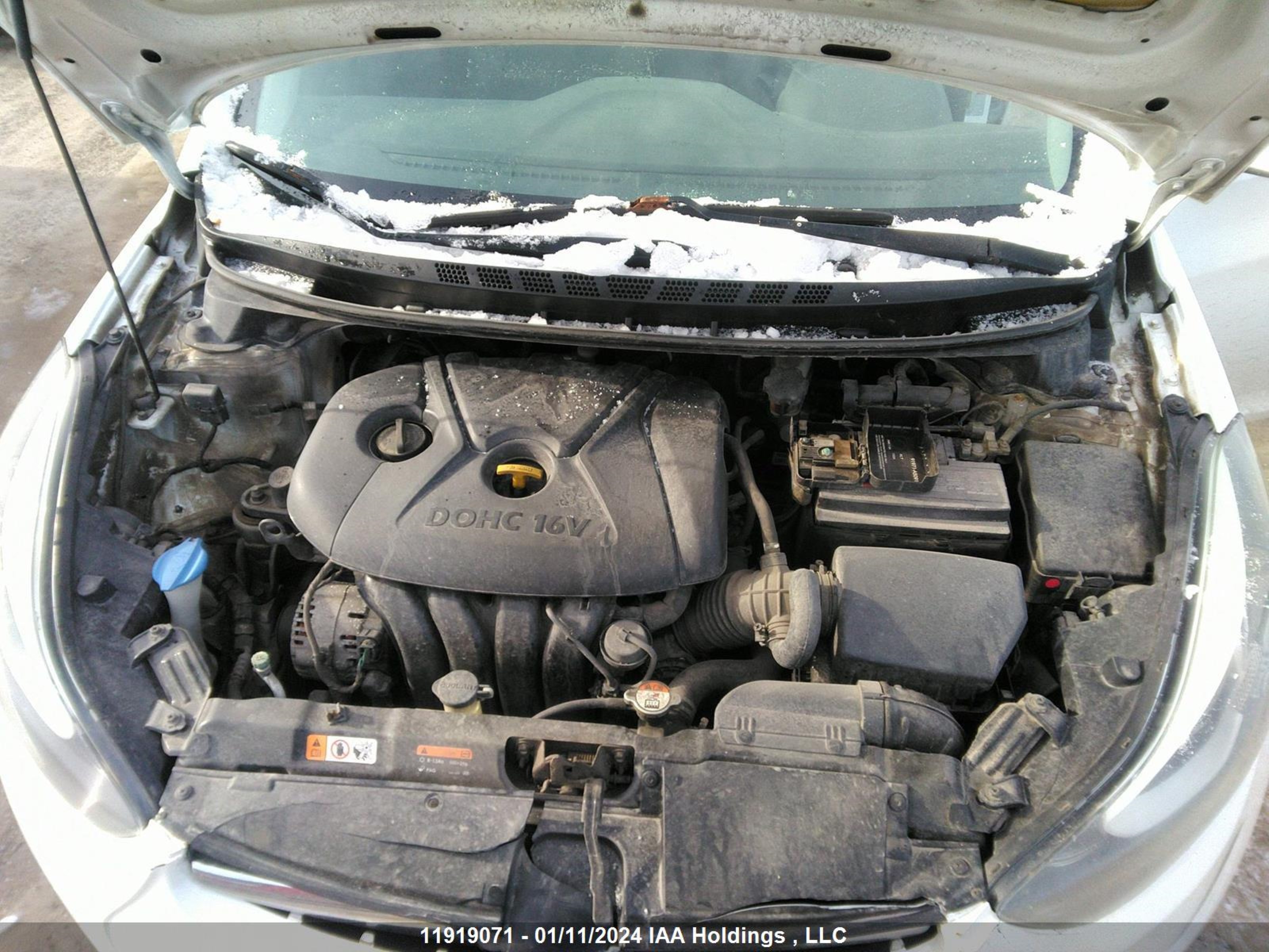 Photo 10 VIN: 5NPDH4AE4GH709605 - HYUNDAI ELANTRA 