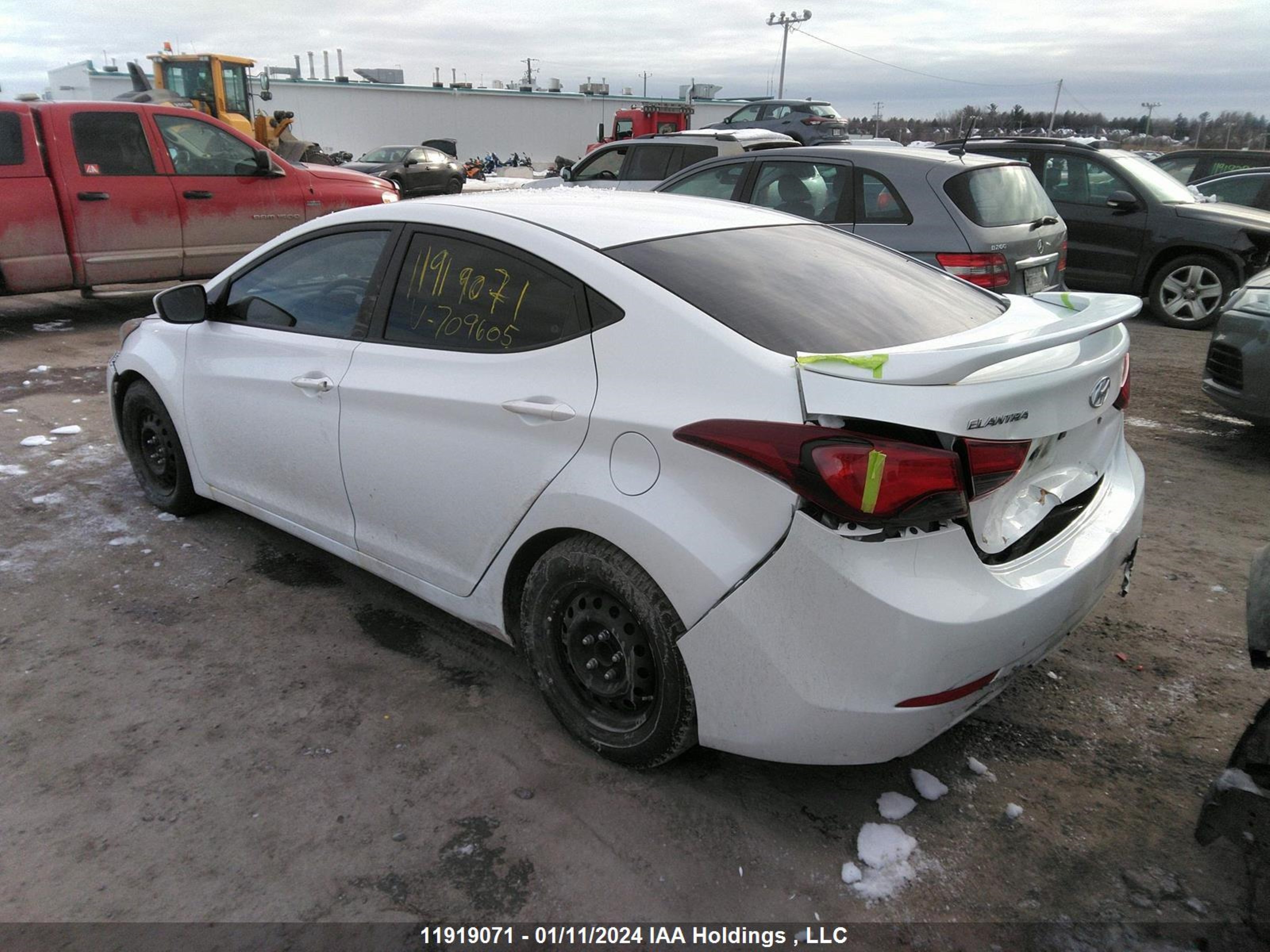 Photo 3 VIN: 5NPDH4AE4GH709605 - HYUNDAI ELANTRA 