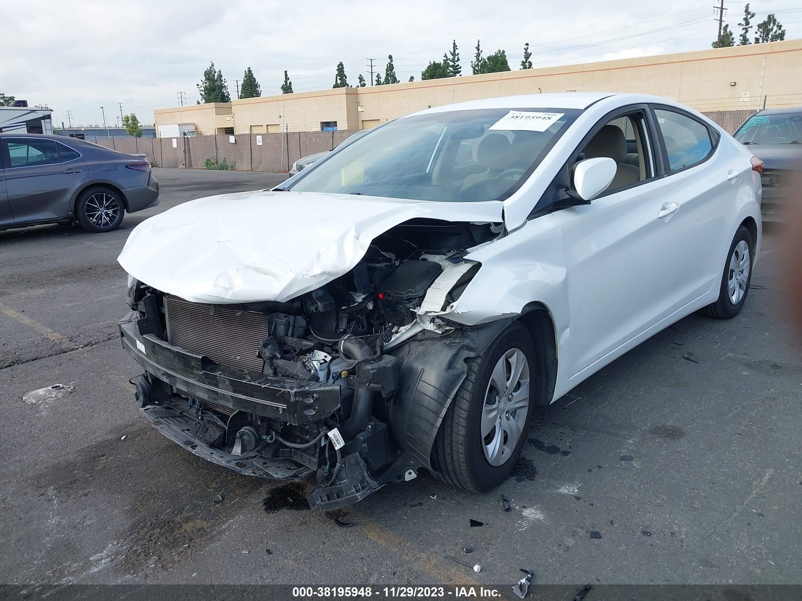 Photo 1 VIN: 5NPDH4AE4GH711631 - HYUNDAI ELANTRA 