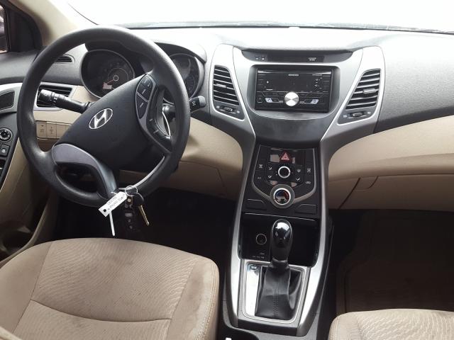 Photo 8 VIN: 5NPDH4AE4GH715047 - HYUNDAI ELANTRA SE 